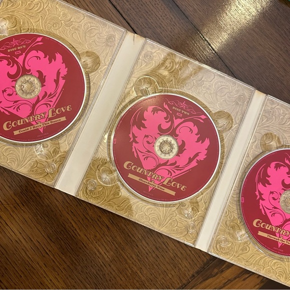 ⭐️ Country Love 3 CD Set - Picture 3 of 14